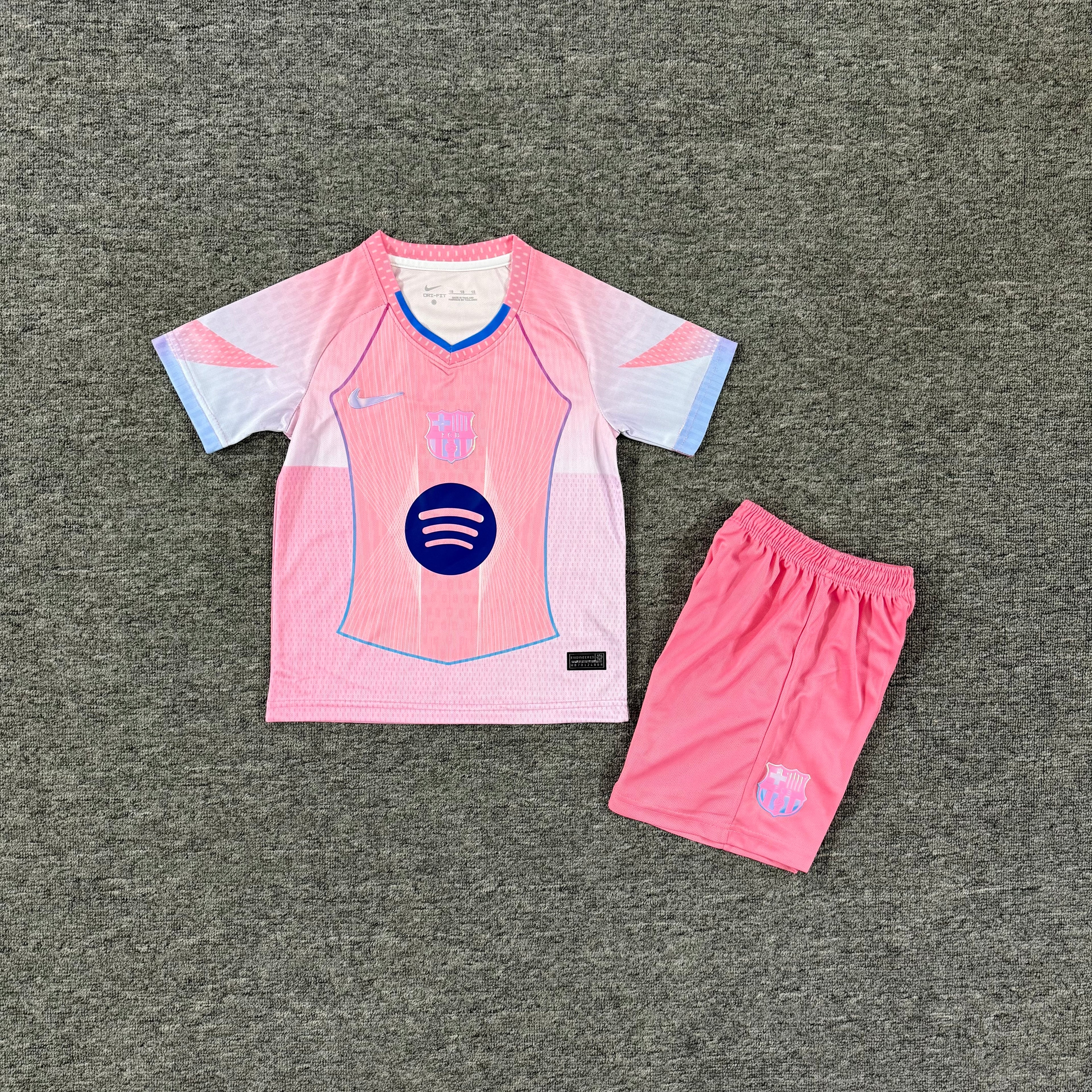 Camesita del Barça rosa  el conjunto para niños